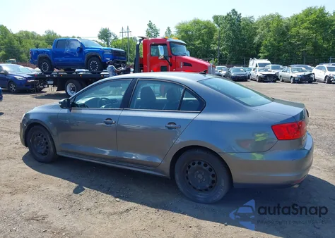 2014 Volkswagen Jetta 1.8T Se from USA, damaged, VIN 3VWD17AJ5EM260541